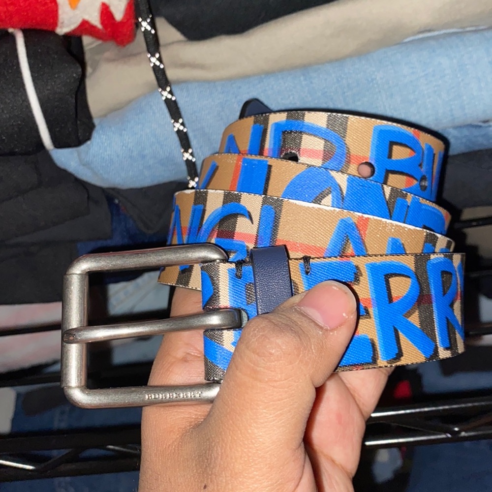 Burberry belt